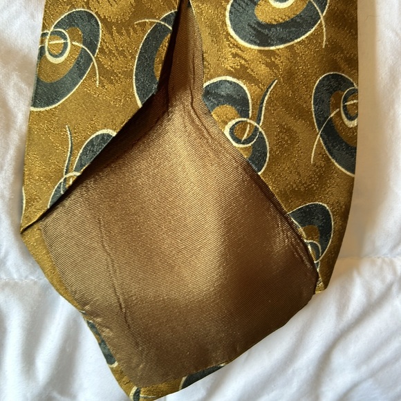 Giorgio Armani 80’s Patterned Tie - Picture 9 of 9